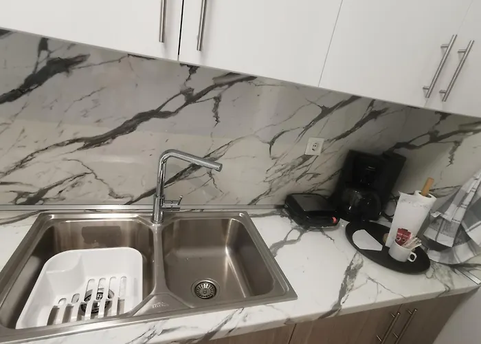 Elia Apartman