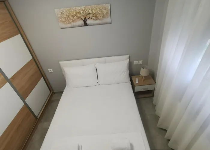 Elia Apartman Néa Karváli